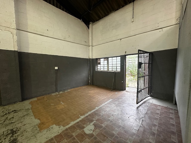 To Let Commercial Property for Rent in Athlone Industrial Western Cape